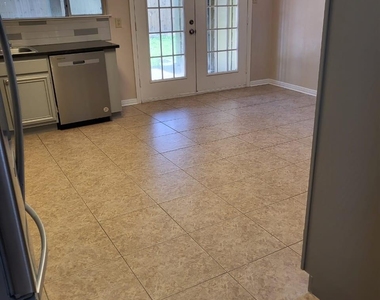 14810 Rancho Vista Drive - Photo Thumbnail 18