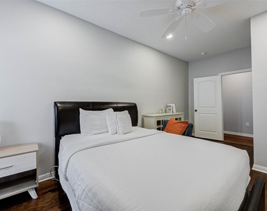 921 Kern Street - Photo Thumbnail 10