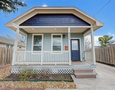 921 Kern Street - Photo Thumbnail 1
