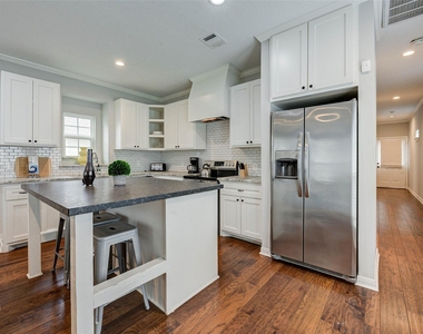 921 Kern Street - Photo Thumbnail 7