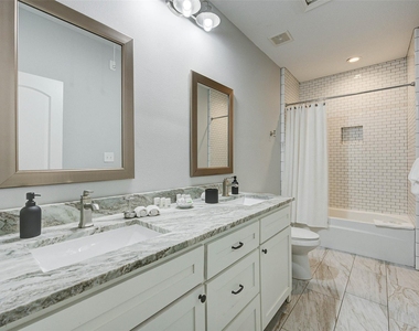 921 Kern Street - Photo Thumbnail 9