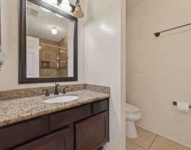 8203 Paddington Place Drive - Photo Thumbnail 13