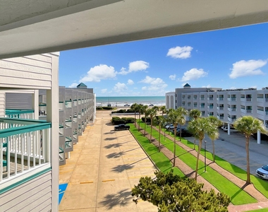6102 Seawall Boulevard - Photo Thumbnail 10