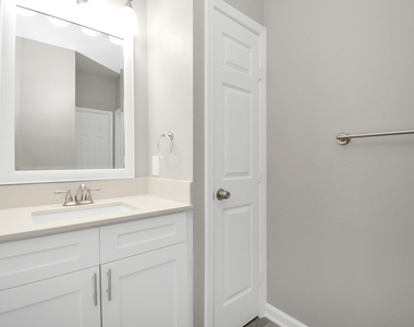 2222 Maroneal Street - Photo Thumbnail 9