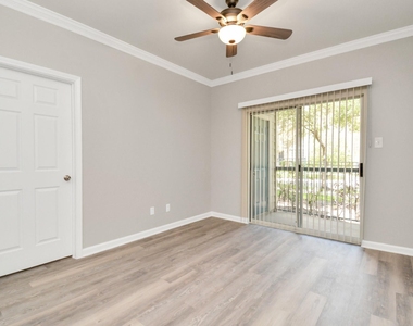 2222 Maroneal Street - Photo Thumbnail 4