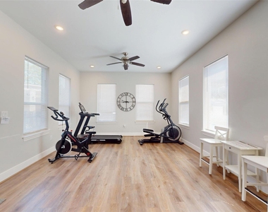 504 Nursery Rd - Photo Thumbnail 29