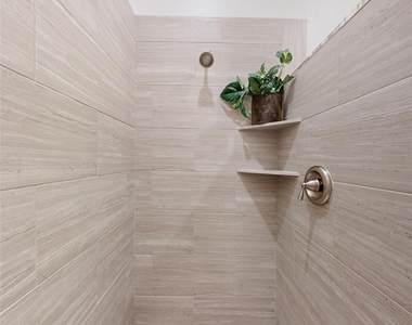 504 Nursery Rd - Photo Thumbnail 7