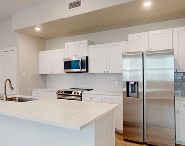 504 Nursery Rd - Photo Thumbnail 10