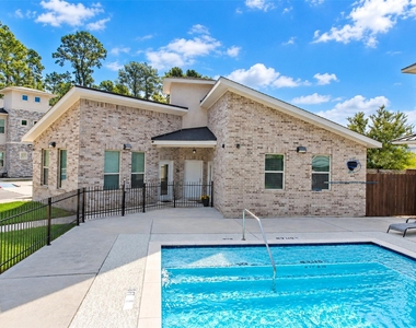 504 Nursery Rd - Photo Thumbnail 27