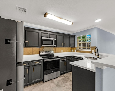 4640 Knoxville Street - Photo Thumbnail 4