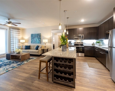1616 Partnership Way - Photo Thumbnail 10
