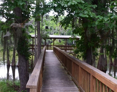 478 Center Drive - Photo Thumbnail 5