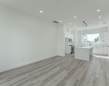 7735 Hammerly Blvd - Photo Thumbnail 31