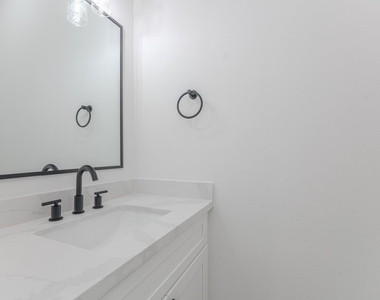 7735 Hammerly Blvd - Photo Thumbnail 48