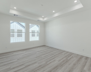 7735 Hammerly Blvd - Photo Thumbnail 37
