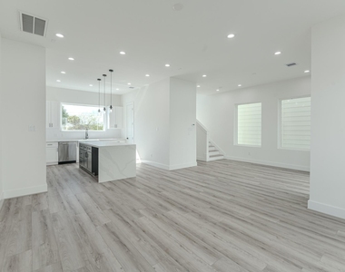 7735 Hammerly Blvd - Photo Thumbnail 33