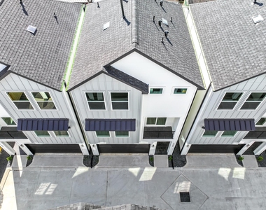 7735 Hammerly Blvd - Photo Thumbnail 1