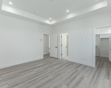 7735 Hammerly Blvd - Photo Thumbnail 38