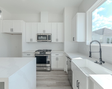 7735 Hammerly Blvd - Photo Thumbnail 27