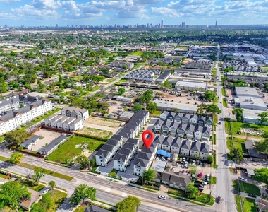 7735 Hammerly Blvd - Photo Thumbnail 8