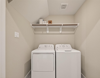 778 Paul Quinn Street - Photo Thumbnail 9