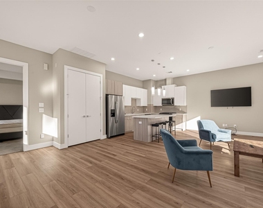 778 Paul Quinn Street - Photo Thumbnail 2