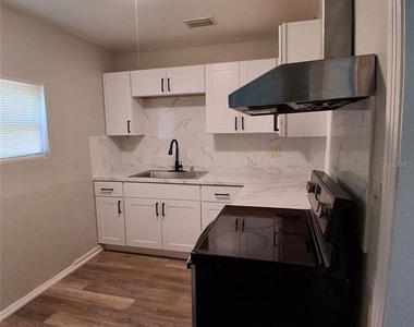 506 N Macdill Avenue - Photo Thumbnail 4