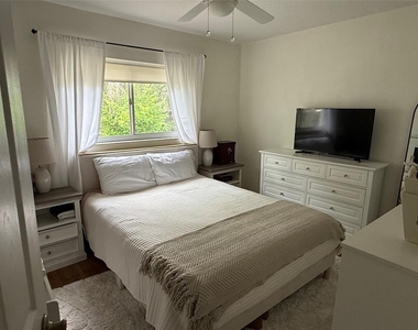4147 La Pasida Lane - Photo Thumbnail 35