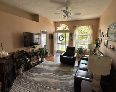 4147 La Pasida Lane - Photo Thumbnail 5