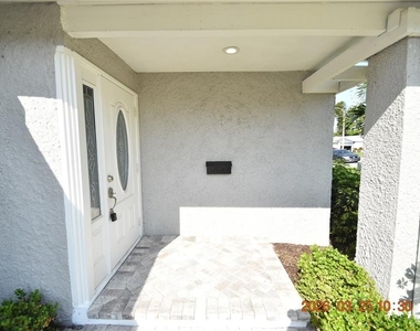 2600 60th Avenue S - Photo Thumbnail 3