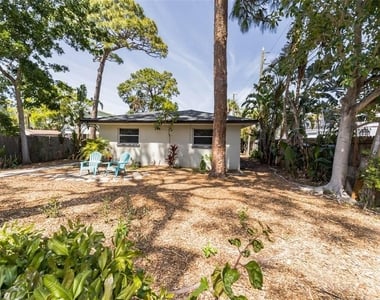 418 Lebeau Street - Photo Thumbnail 1