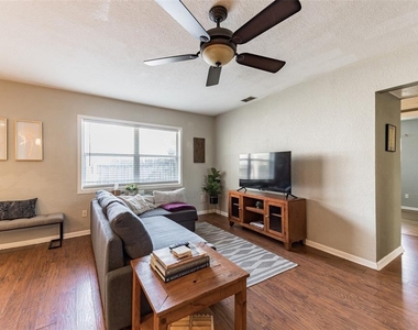 418 Lebeau Street - Photo Thumbnail 10