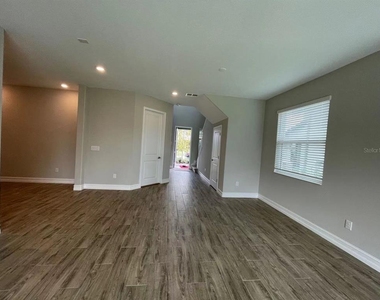 4612 Almada Lane - Photo Thumbnail 3