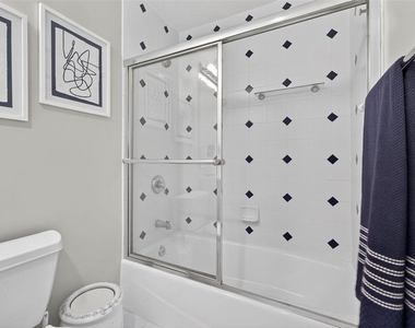 555 5th Avenue Ne - Photo Thumbnail 29