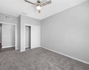 2117 Sebring Place - Photo Thumbnail 13