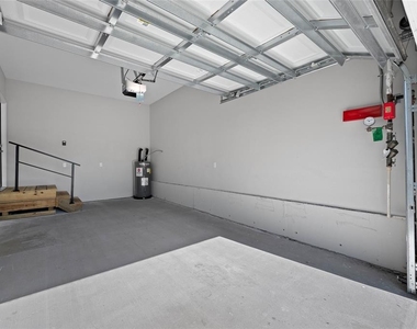 2117 Sebring Place - Photo Thumbnail 20