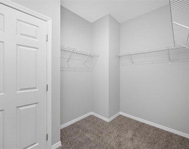 2117 Sebring Place - Photo Thumbnail 17