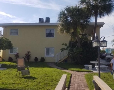 9715 Harrell Avenue - Photo Thumbnail 2
