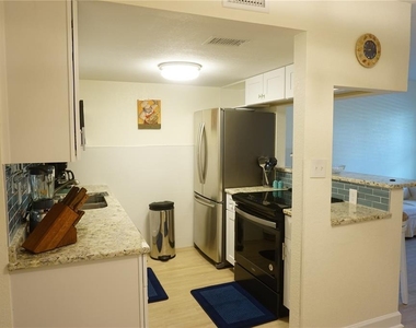 9715 Harrell Avenue - Photo Thumbnail 7