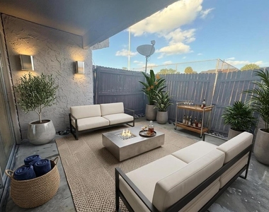 4033 Henley Road - Photo Thumbnail 13