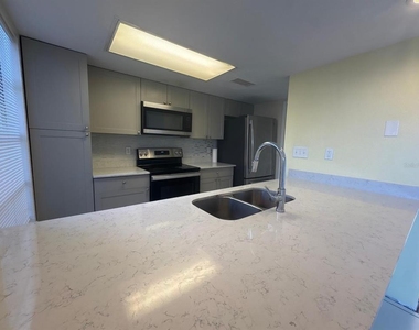 4033 Henley Road - Photo Thumbnail 41
