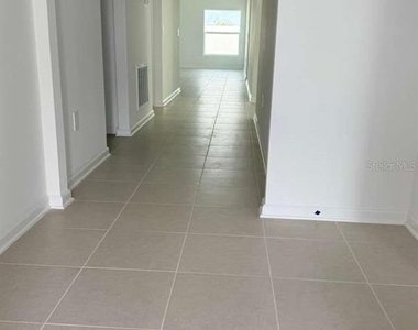 355 Artemis Street - Photo Thumbnail 9