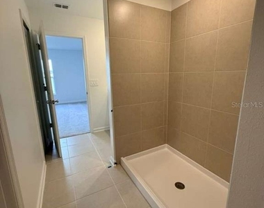 355 Artemis Street - Photo Thumbnail 18