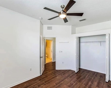 4901 Culdesac Court - Photo Thumbnail 5