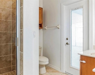4901 Culdesac Court - Photo Thumbnail 6