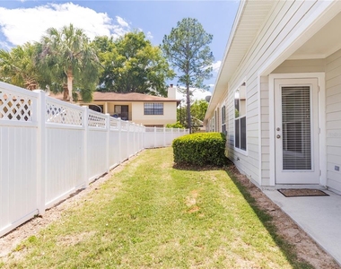 10727 Nw 65th Way - Photo Thumbnail 13