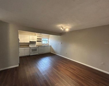 2811 Sw Archer Road - Photo Thumbnail 2