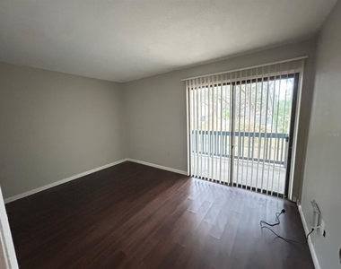 2811 Sw Archer Road - Photo Thumbnail 13