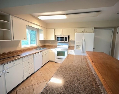 3330 Nw 27th Avenue - Photo Thumbnail 1