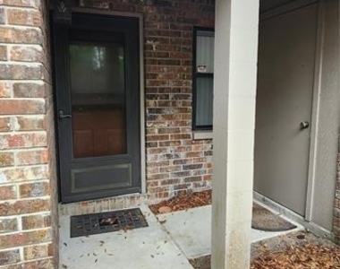 3404 Nw 52nd Terrace - Photo Thumbnail 1